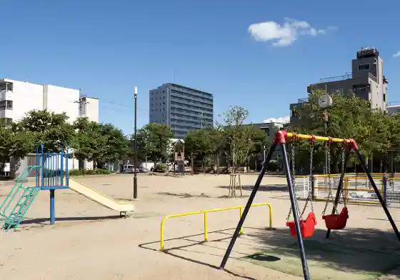 山之内北公園(約640m／徒歩8分)