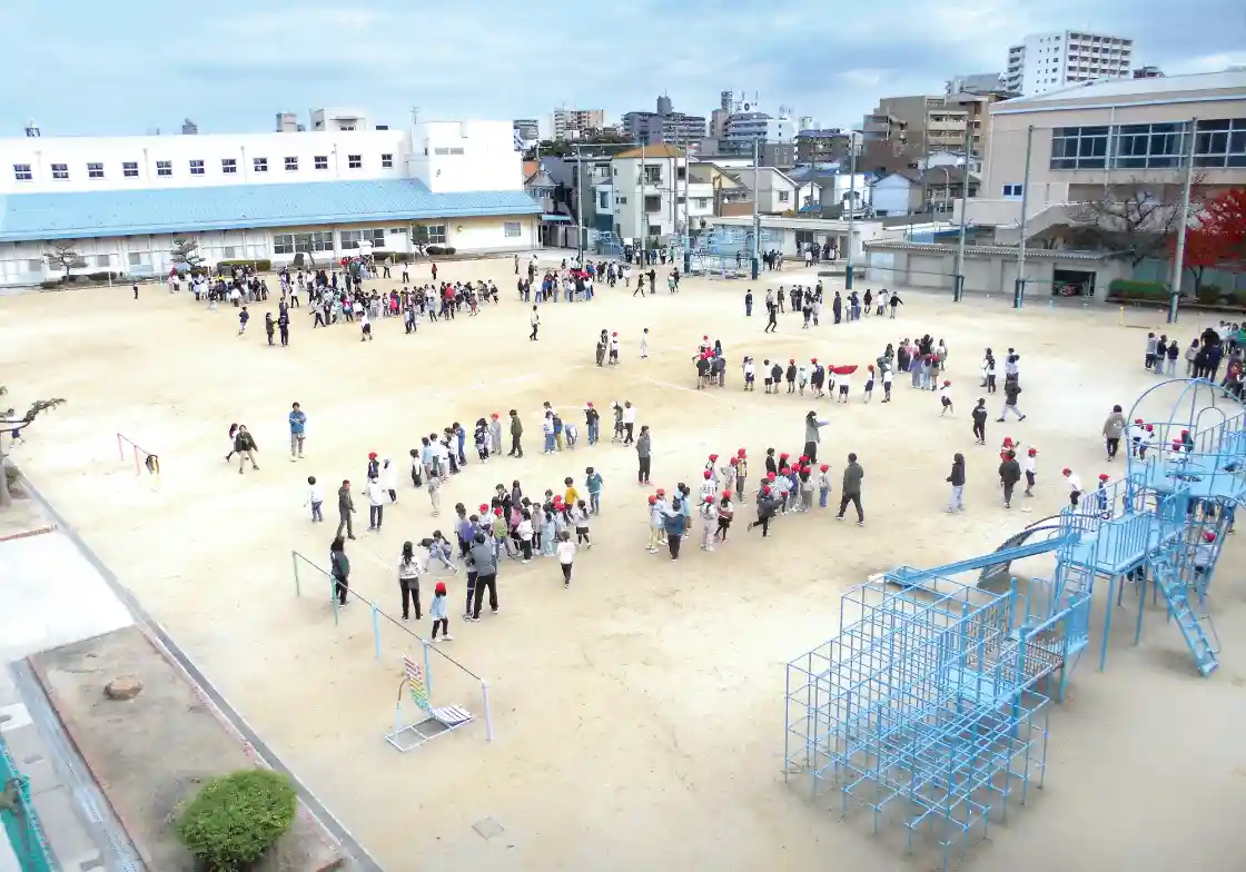 市立依羅小学校